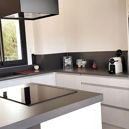 Appt Moderne Pour 4/6, Dans Avec Piscine Porto-Vecchio (Corsica)